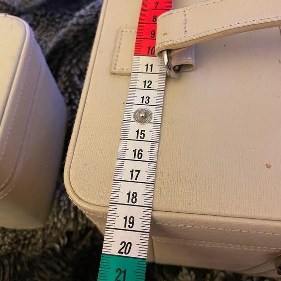 A set of two Pottery Barn cream leather jewelry boxes. - Picture 13 of 15